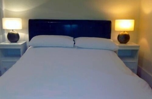 St Leonards-On-Sea Bed & Breakfast | The Highlands Inn