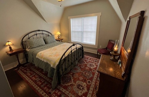 Ponca City House | The Historic Barnes House