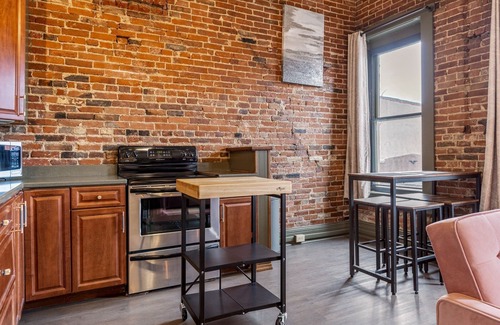 St. Charles Apartment | The Historic Bricks on Main