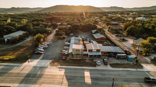 Leakey Hotel | The Historic Leakey Inn