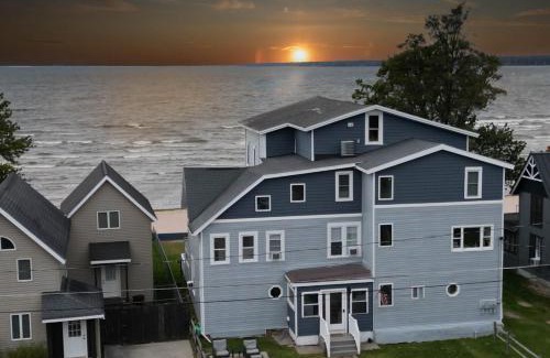 Sylvan Beach House | The Historic Oneida Lake House - Condo 1