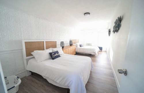 Sylvan Beach House | The Historic Oneida Lake House - Condo 1