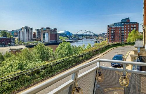 Newcastle-upon-Tyne House | The Hive
