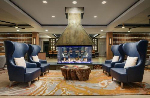 Carbondale Hotel | The Hoffmann Hotel Basalt Aspen Tapestry Collection Hilton