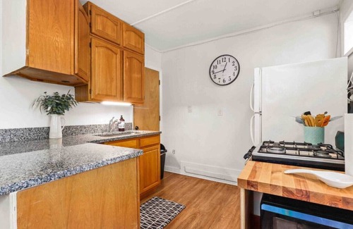 Gainesville Condo | The Hoggtown Hideaway