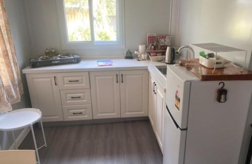Lightning Ridge Apartment | The Holiday Hut