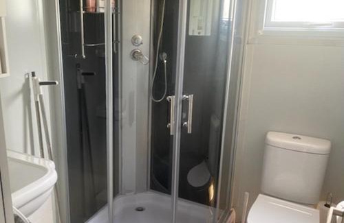 Lightning Ridge Apartment | The Holiday Hut