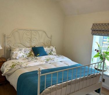 Fisherstown House | The Hollow