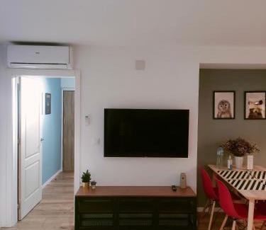 Ensanche Diputacion Apartment | The HOME