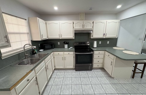 Cameron County House | THE HOME OF THE EXPLORERS ,close to SpaceX,Rio grande LNG ,Port Isabel,airport