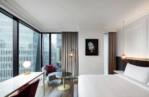 Quartier des Spectacles Hotel | The Honeyrose Hotel, Montreal, A Tribute Portfolio Hotel