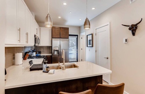 Georgetown Condo | The Honeysuckle Homestead/Georgetown Living