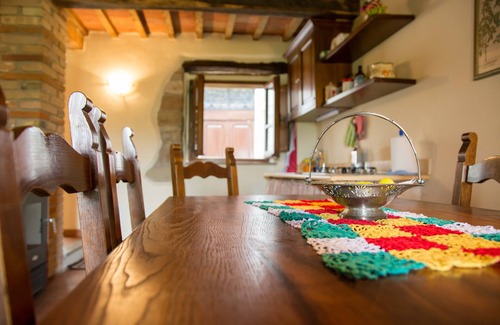 Bivio Lugnano House | The house in the Castle (free wifi)
