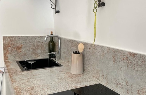 Mattinata Apartment | The house in the woods