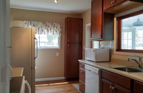 Sylvan Beach House | The House near Sylvan Beach