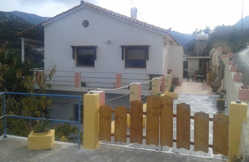 Evdilos House | "The house of summer winds"
