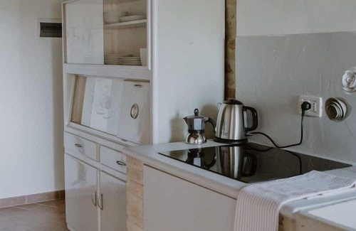 Arcevia House | THE HOUSE ON THE WALLS IN BORGO LORETELLO
