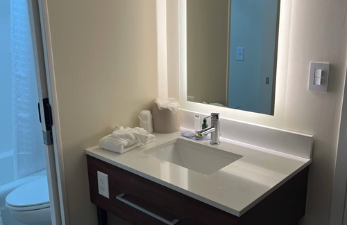 Morris Hotel | The Hudson Inn