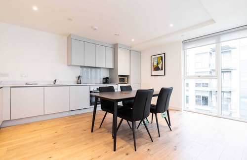 Sutton Cross Apartment | The Hunt by Dublin At Home