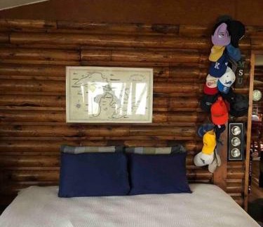 St Ignace House | The Huron Hutch