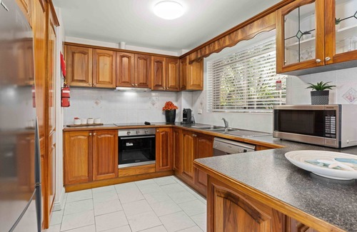 Huskisson House | The Husky Nest by Experience Jervis Bay