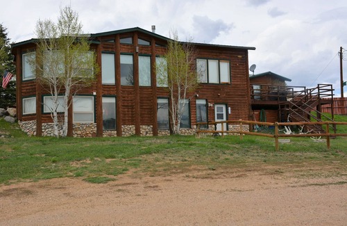 Walden House | The Huston Lodge by Walden, CO