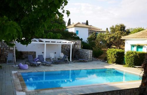 Kompi Apartment | The Iconpainter Peroulia Villa