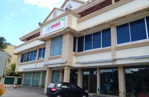 Sorong Hotel | THE IGNISLO HOTEL SORONG