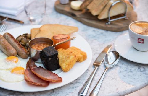 Sedgefield Hotel | The Impeccable Pig