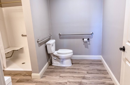 Washington Hotel | The Inn at Elijah McLeans