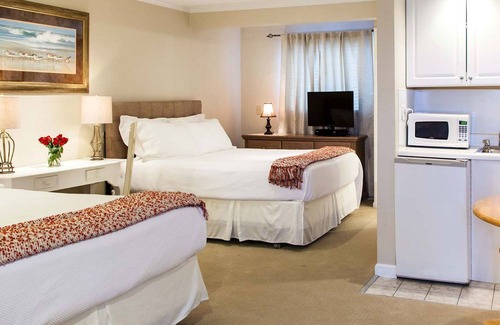 Fairfield House | The Inn at Fairfield Beach