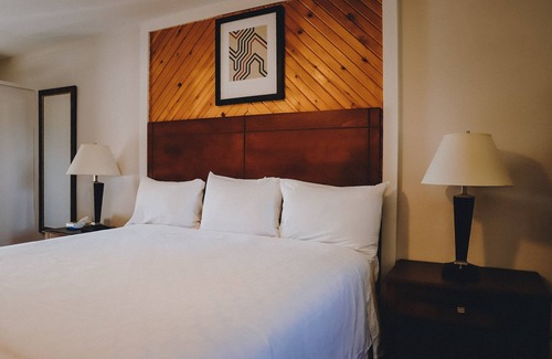Richland Hotel | The Inn At Gull Lake