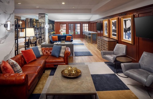 Fells Point Hotel | The Inn at Henderson's Wharf, an Ascend Collection Hotel