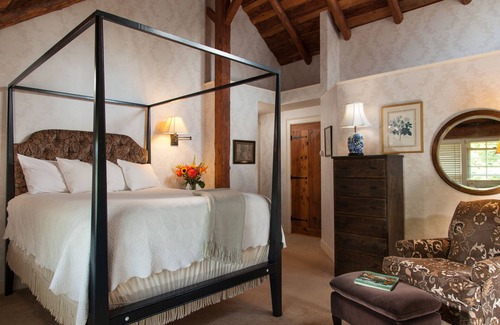 Waitsfield Bed & Breakfast | The Inn at Round Barn Farm