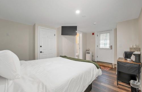 Bartlett Hotel | The Inn & More