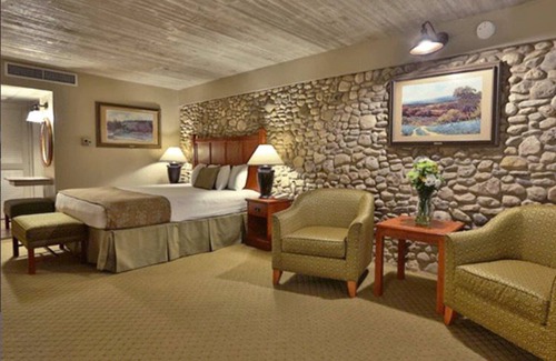 Kerrville Resort | The Inn Of The Hills
