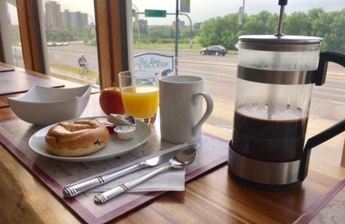 Saskatoon Downtown Hotel | The Inn on College