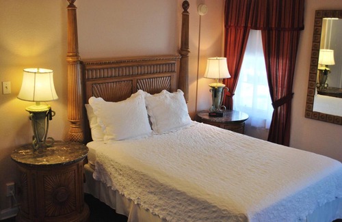 Downtown St. Petersburg Hotel | The Inn on Third