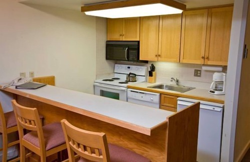 Salt Lake Mountain Resorts Hotel | The Inn