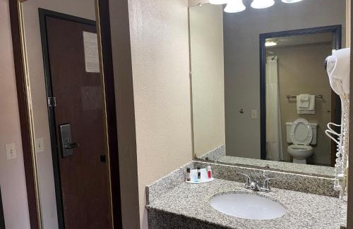 Sault Ste. Marie Hotel | The Inn