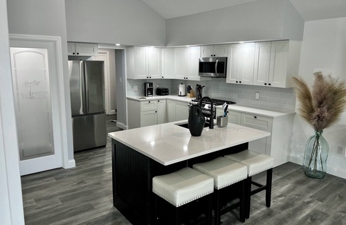 Columbus House | The International House entire home hosted by Dubbs Vision Property Managem