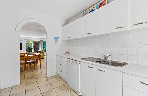 Point Lookout Apartment | The Islander Holiday Resort