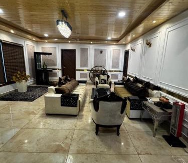 Kumarhatti Ski Chalet | The Ivyview Villa Kumarhatti Barog Near Kasauli