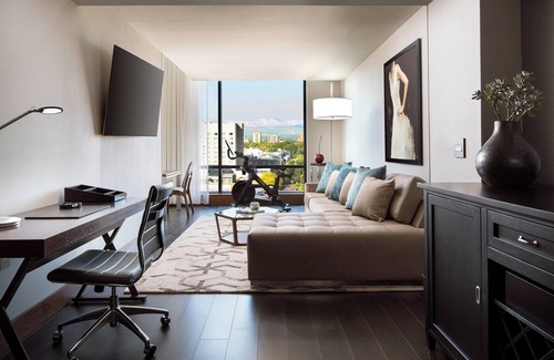 Cherry Creek Hotel | The Jacquard, Autograph Collection