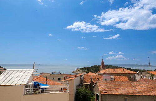 Vrpolje Apartment | The Jazz Makarska Apartment, Old town located,free parking
