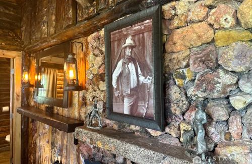 Duck Creek Village House | The John Wayne Cabin At Angel Valley Ranch