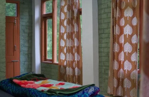 Old Manali House | The Joint Cafe & Stay India
