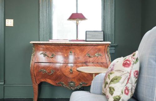 Cannonborough Elliotborough House | The Juliette - Luxury Historic Residence