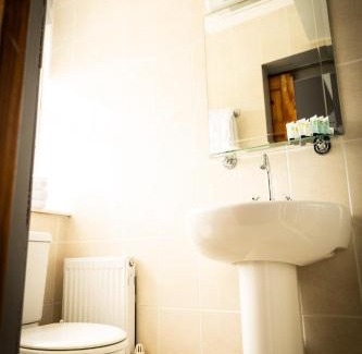 Limerick Junction Bed & Breakfast | The Junction Gastro Bar & Guesthouse