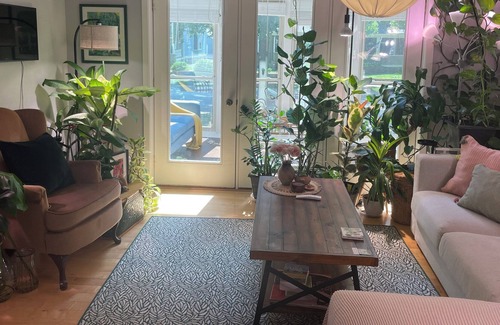 Summit - University House | The Jungle House- Sunny, Cheerful, Townhouse.
